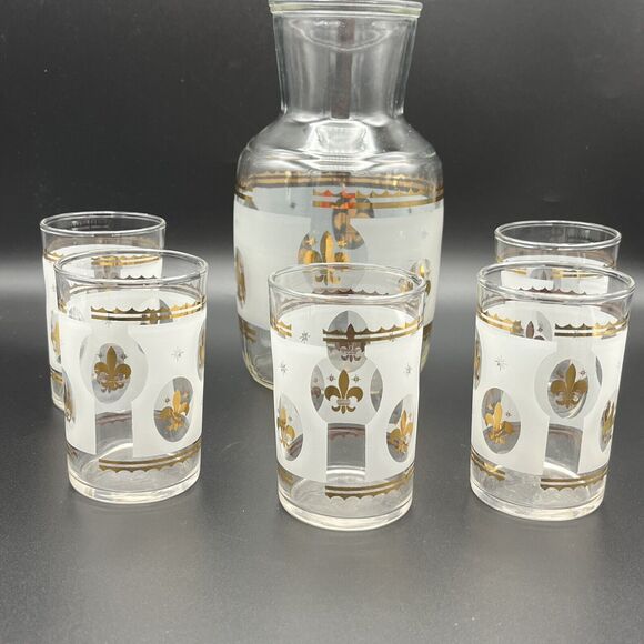Vintage MCM Anchor Hocking Gold Fleur De Lis Juice Carafe & 5 Juice Glasses - Picture 1 of 13